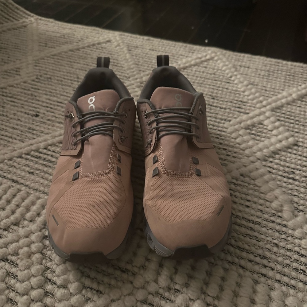 On Clouds Women's Light Pink Sneakers